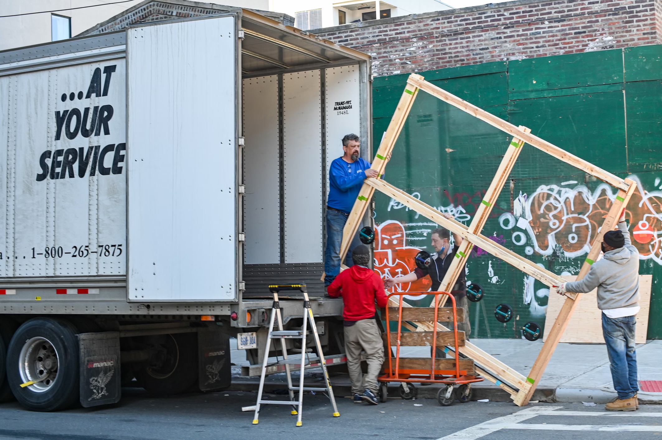 Eco-friendly moving supplies and sustainable moving solutions in Dallas - Green moving services